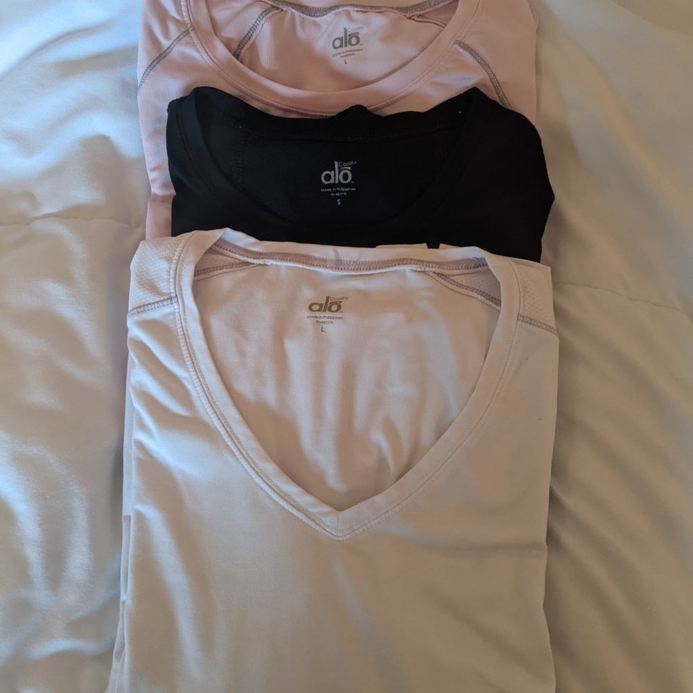 ALO Coolfit Crew & V-Neck Bundle - Picture 2 of 10
